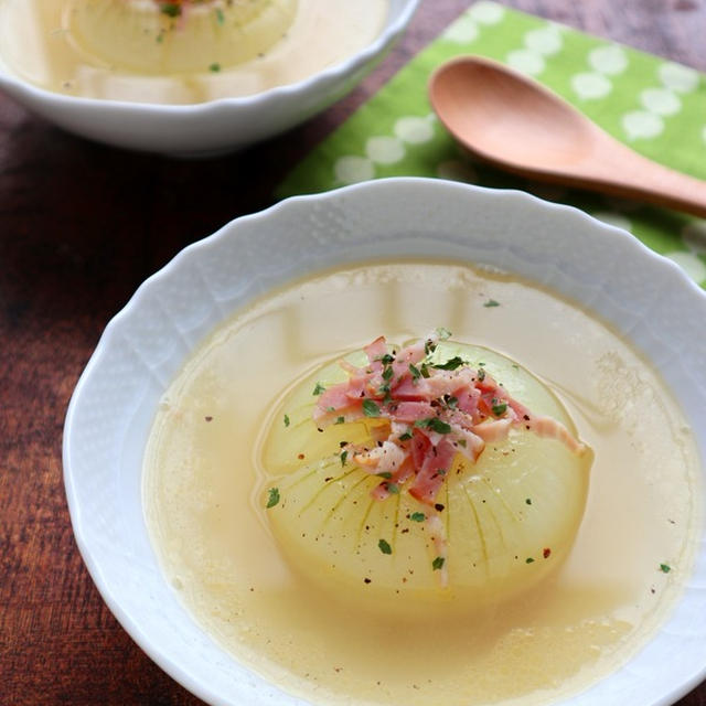 【ヤマキだし部】おだしで優しい味わい♡新玉ねぎの丸ごとスープ