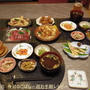 9/20の晩ごはん　お野菜小鉢少々と買ってきた馬刺しと鱧天丼で(^_-)-☆