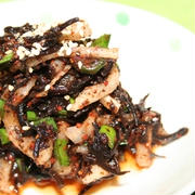 ヨンジョン式ひじきキムチレシピ　－－　酢物トッキムチ（톳김치）