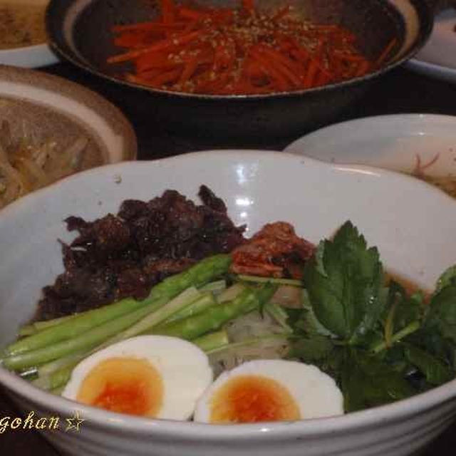 つるつる冷麺