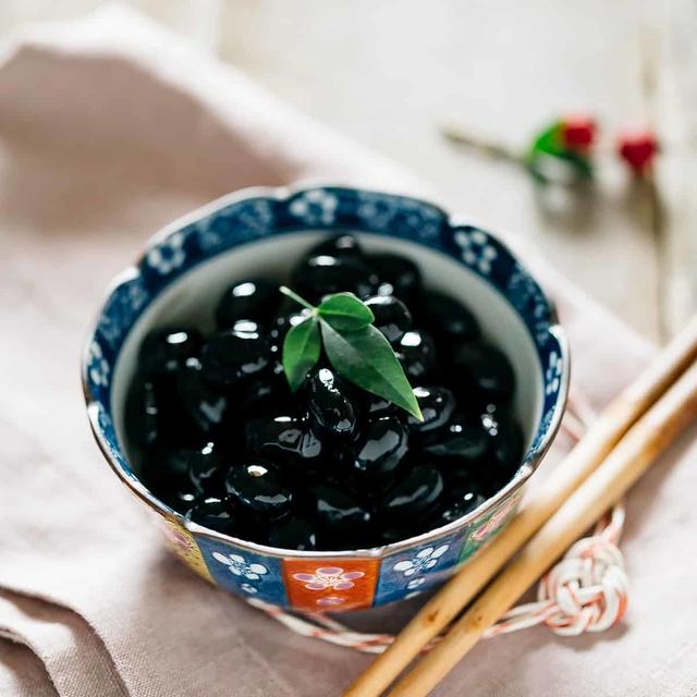 Kuromame (Sweetened Black Beans 黒豆)