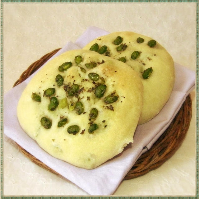 No knead ♪ 枝豆のフォカッチャ♭マジョラム風味