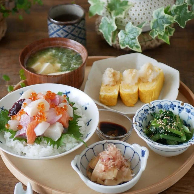 海鮮丼の昼ごはん