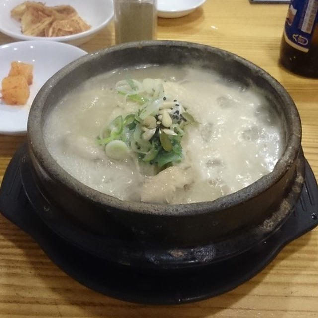 土俗村で参鶏湯（トソッチョン 토속촌）【ソウル市 鍾路区】