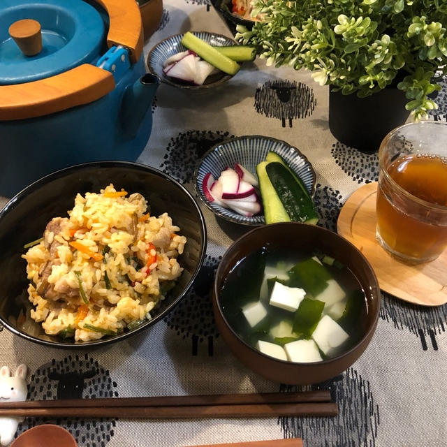 おかずまで一気に、炊飯器に！入れて作った夕飯