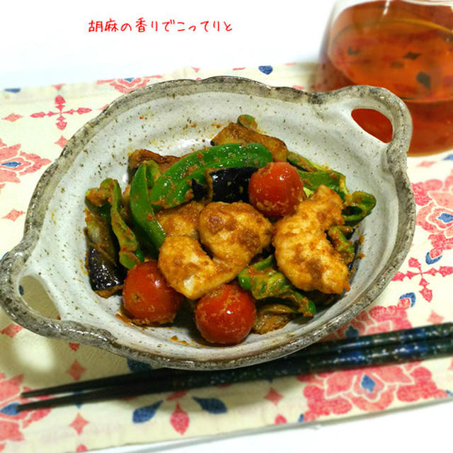 あっさりしつつもコクがある！鶏むね肉と野菜の練りごま炒め