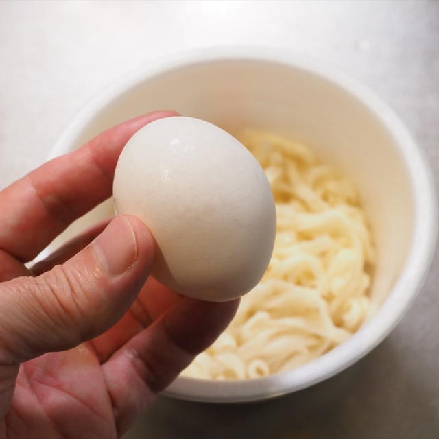 「日清のどん兵衛 TKU たまごかけうどん」、たまごは2個でなく1個で十分だった・・・・