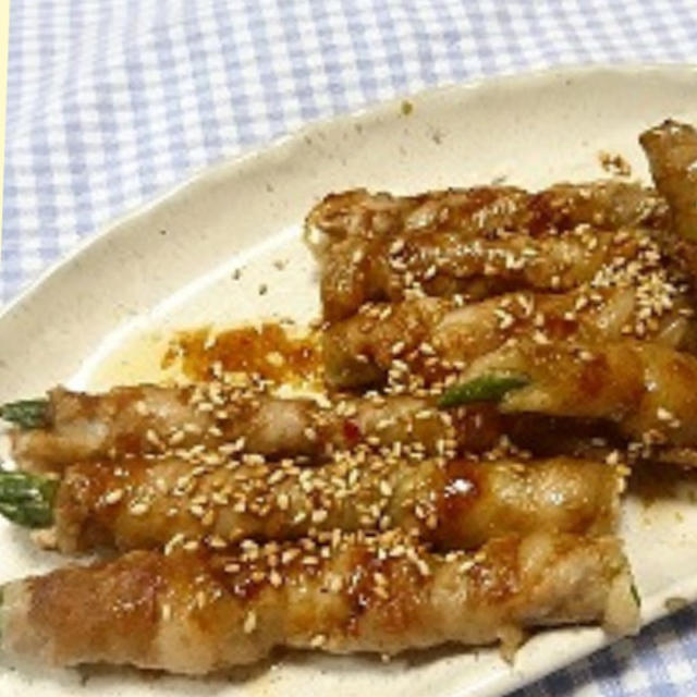 お弁当に入っていたら嬉しいおかず  アスパラ肉巻き