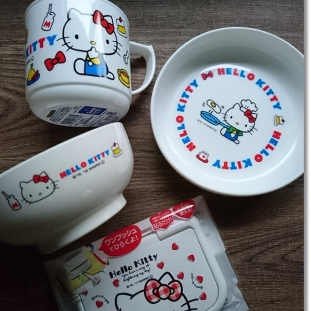 【100均】昔ながらのキティちゃんの食器３種とカーズのお弁当箱