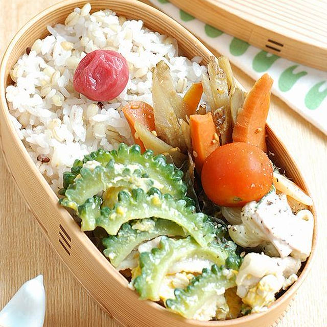 ゴーヤチャンプル弁当【推しと瓦そば】