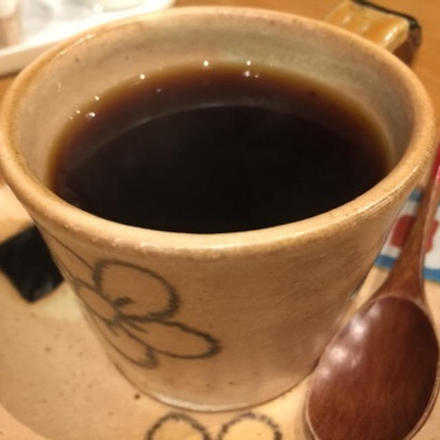 【下北沢】織部 器の店で味わうコーヒー　落ち着く空間　ホットペッパー食事券利用可能