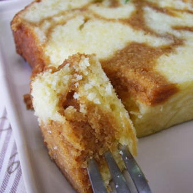 キャラメルマーブルのパウンドケーキ