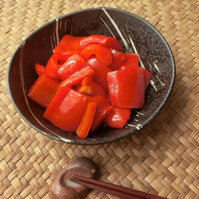 パプリカの梅しょう油煮