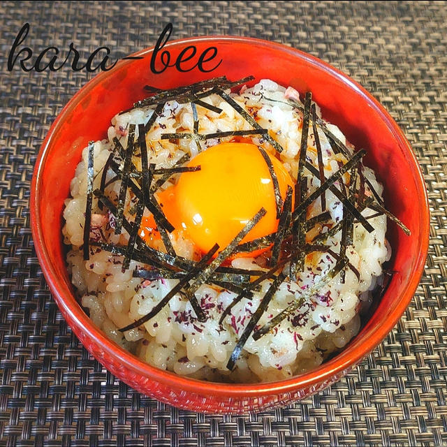 見た目は地味でもめちゃウマッ♡大好き♪ゆかり卵かけご飯