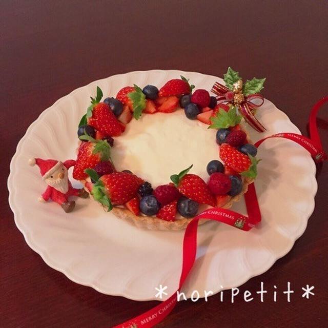 混ぜて冷やすだけ♡超簡単レアチーズdeクリスマスリースタルト♡
