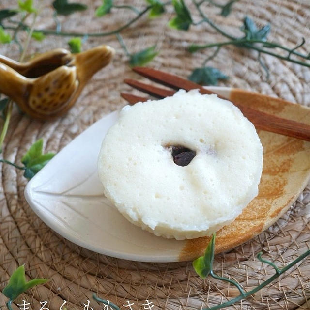 レンジで1分♪和を感じる～ふわふわあんこ入りミルク蒸しパン＆ブルームーン