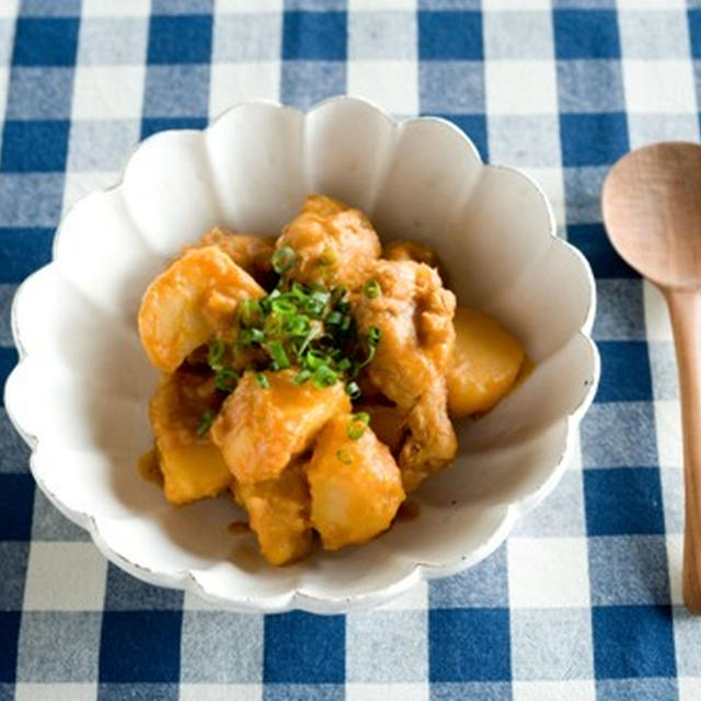 鶏とじゃがいもの韓国風煮込み