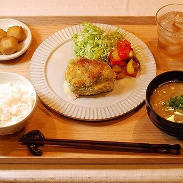 ３５０円チーズチキンカツ定食【ネックウォーマーの正しい被り方】