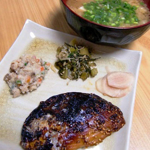 サワラの漬け焼きといろいろ。