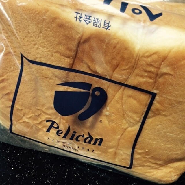 秋葉原でペリカンのパン