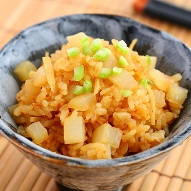 【大根消費レシピ】大根と生姜の味噌炊き込みごはん