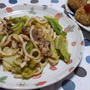 焼きうどんと変わりミニコロッケ