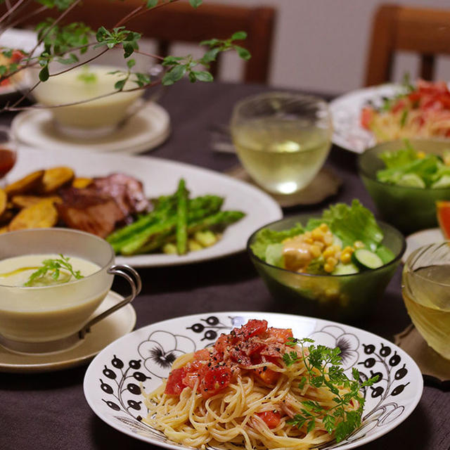 【献立】ツナとトマトの冷製パスタと、焼き芋ポタージュ（←めっちゃ美味しい！）と、グリル野菜とベーコンの盛り合わせなど。