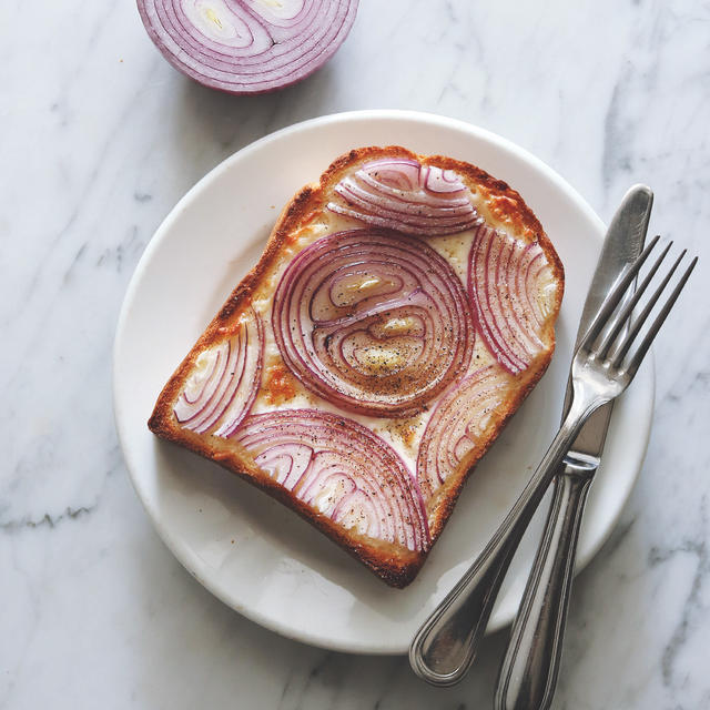 Onion Toast