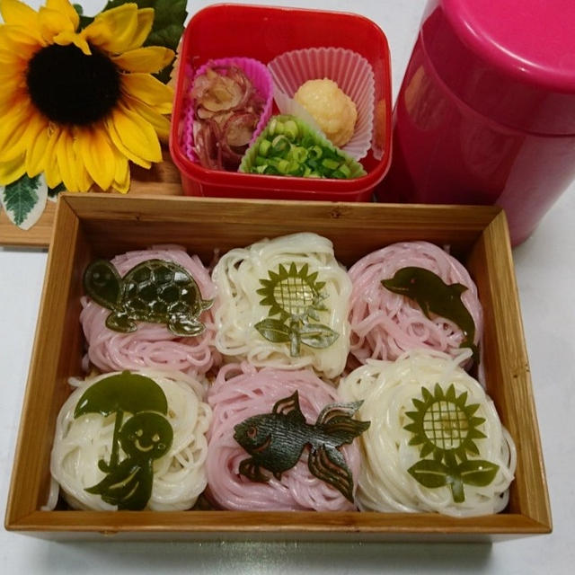 昆布の川ひとさんの彩り昆布と紅白そうめん弁当 #平日お昼ご飯はお弁当or外食