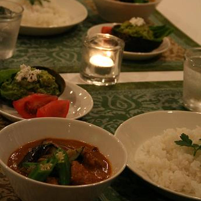 「印度の味」を使ったカレーとアボカドサラダ