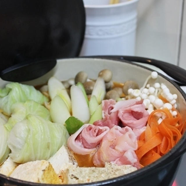 ＊キャンドル卓＊　　寒かった昨日の温まるお夕飯♪　