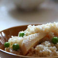 グリンピースと筍の玄米混ぜごはん by akkoさん