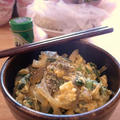 山椒で「きゅっ」っとしまる、にら玉子とじ丼｜外も内も楽しむパパ料理道