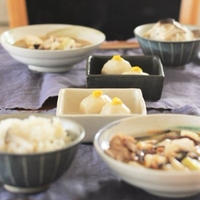 ■【ヤマキだし部】一汁一菜レシピ*豚小間と葱とお豆腐のピリ辛生姜おだしスープ♪