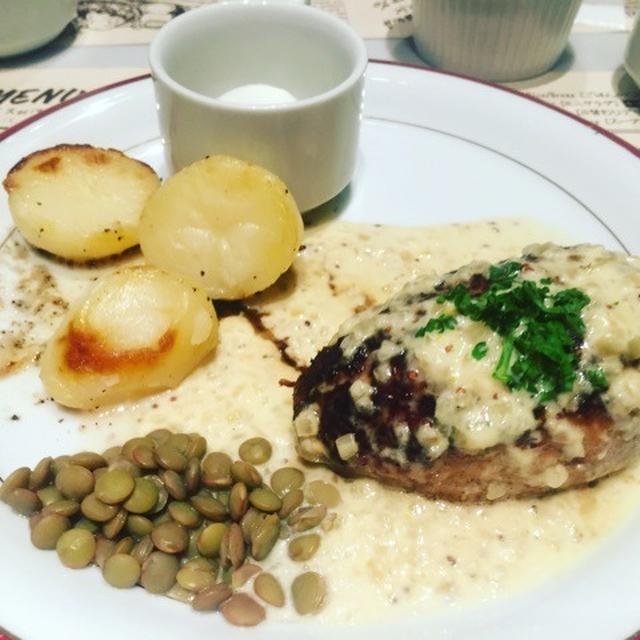 渋谷 ボングーハンバーグ 祝日でしたが案外穴場？次回使えるドリンクチケットもらいました。
