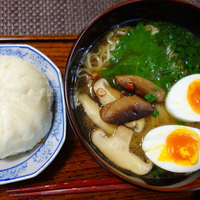 出来合い物で済ませた夕食