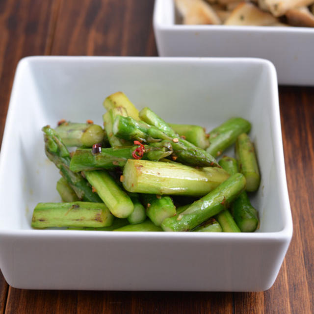 アスパラとエリンギで野菜のおかず２品。