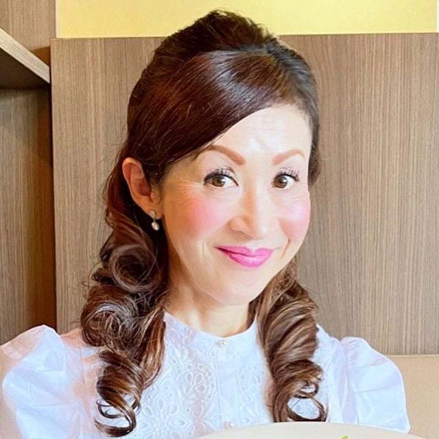 アド・アステラでフランス料理の極上ランチを楽しんできました。今回はヨガレッッスン後、生徒...
