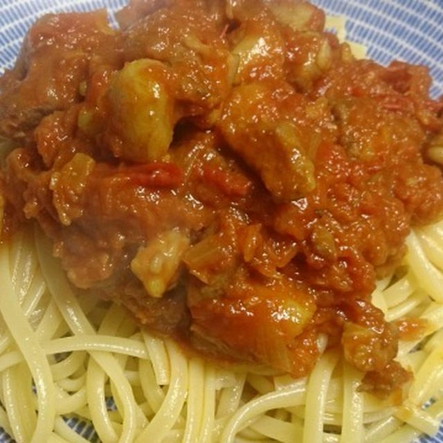 野郎飯流・塩豚とトマト、野菜とか余り物で作ったミートソーススパゲッティ