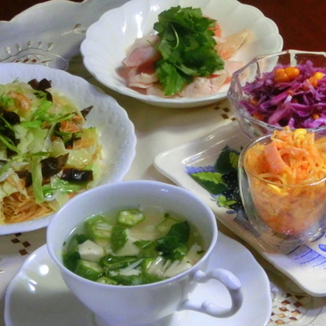 キノコのオイル漬け！！　　豆もやしとハムの中華サラダ！！