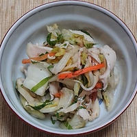 鶏むね肉と白菜漬の梅酢和え