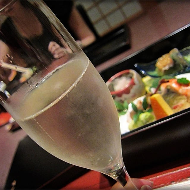 淡路島産･鱧と和牛の会席☆赤坂茶寮で個室女子会♪