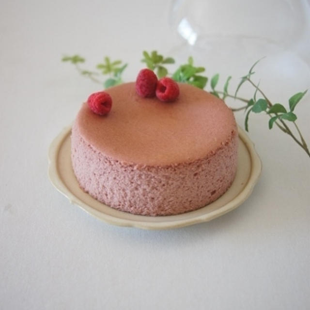 ラズベリースフレチーズケーキ