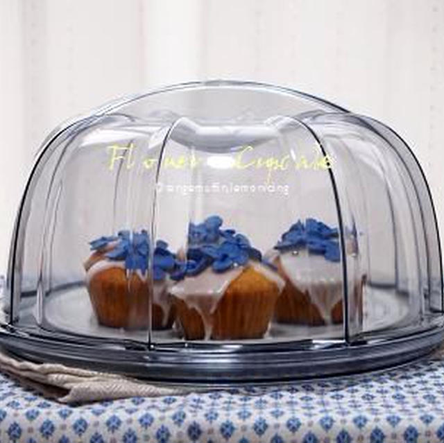 お花のカップケーキ