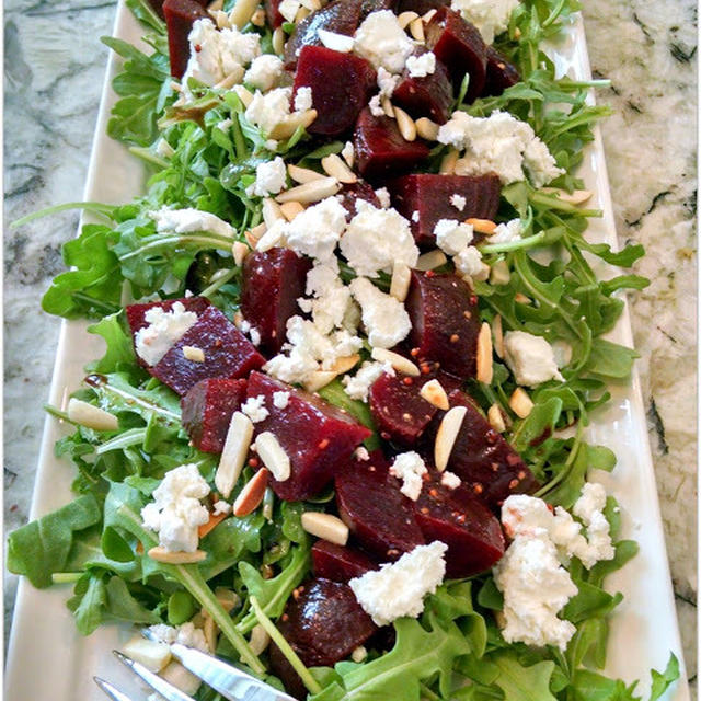 ビーツとルッコラのサラダ　Trader Joe's Baby Beets　  Beets and Arugula Salad