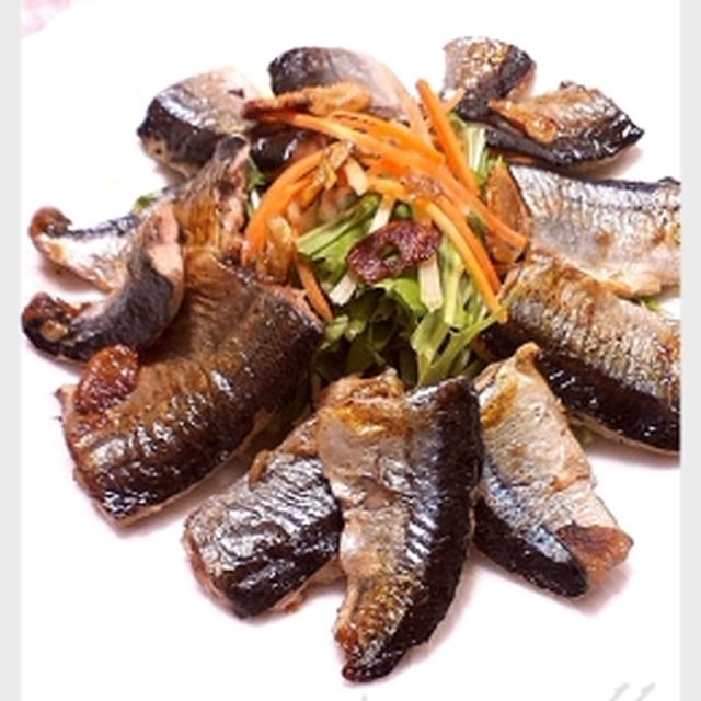 ご飯にもお酒にもあう！サンマのガーリック焼き