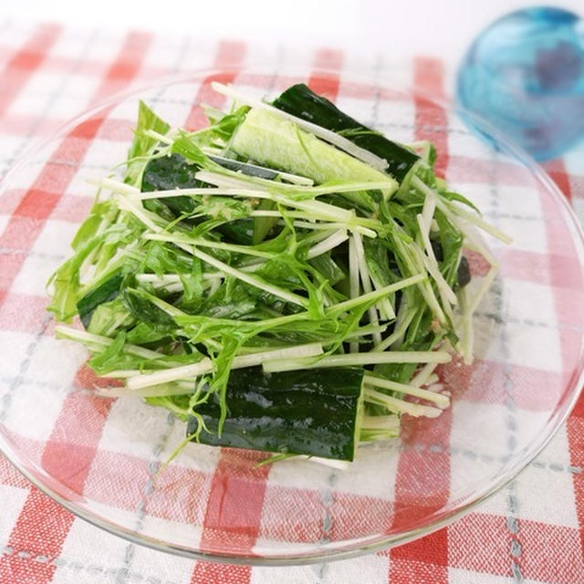 夏にはぴったり♪キュウリと水菜のショウガ和え