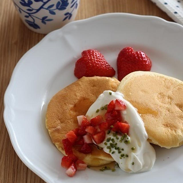 苺のパンケーキ