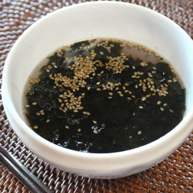365日汁物レシピNo.306「韓国のりで作るお湯を注ぐだけスープ」