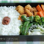 今日の中２男子弁当～ちびころチキンとピーマンのオイスター炒め☆待合室で音読してるもの